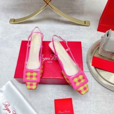 Roger Vivier flat shoes